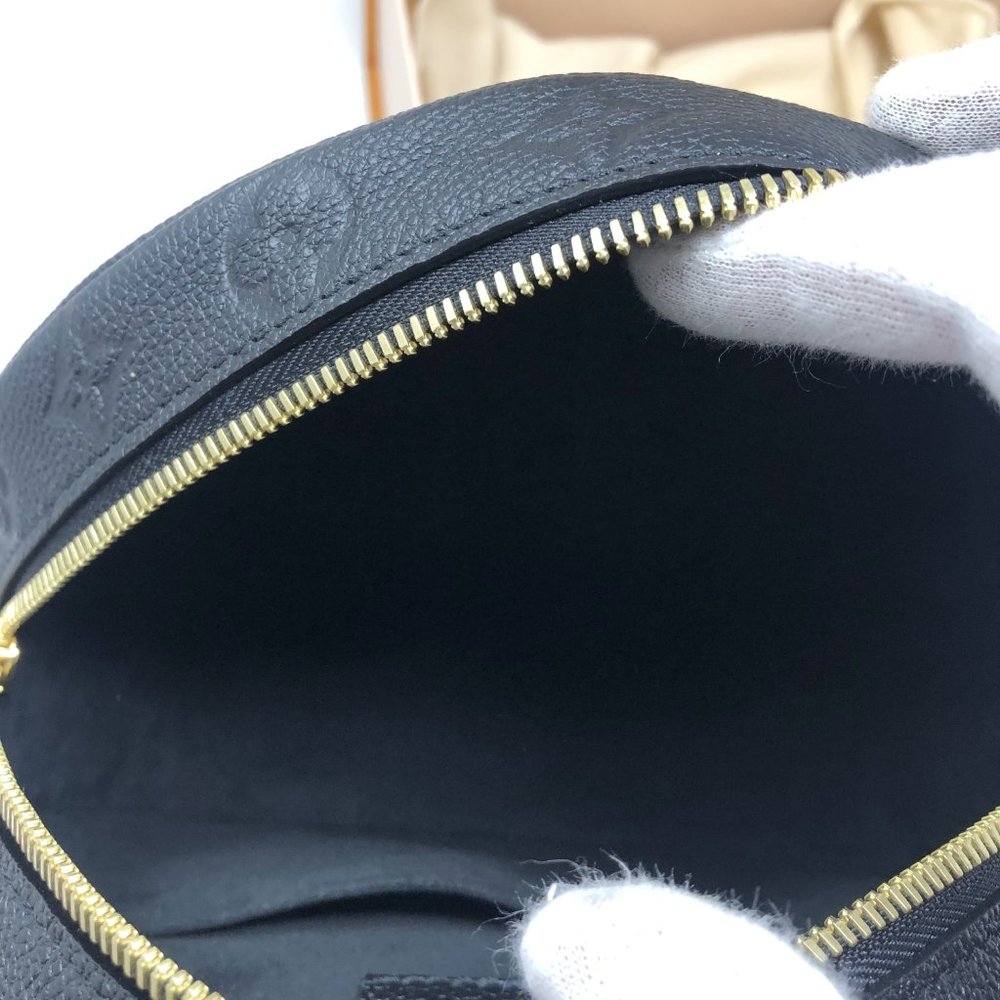 Louis Vuitton Boite Chapeau Souple MM in black M45167 - Picture 10 of 12
